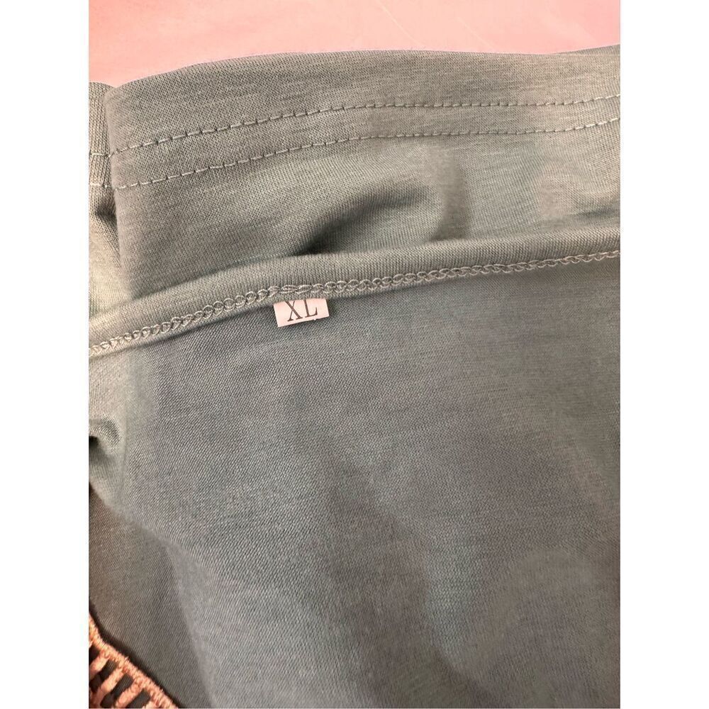 Blouse size XL - Picture 5 of 8